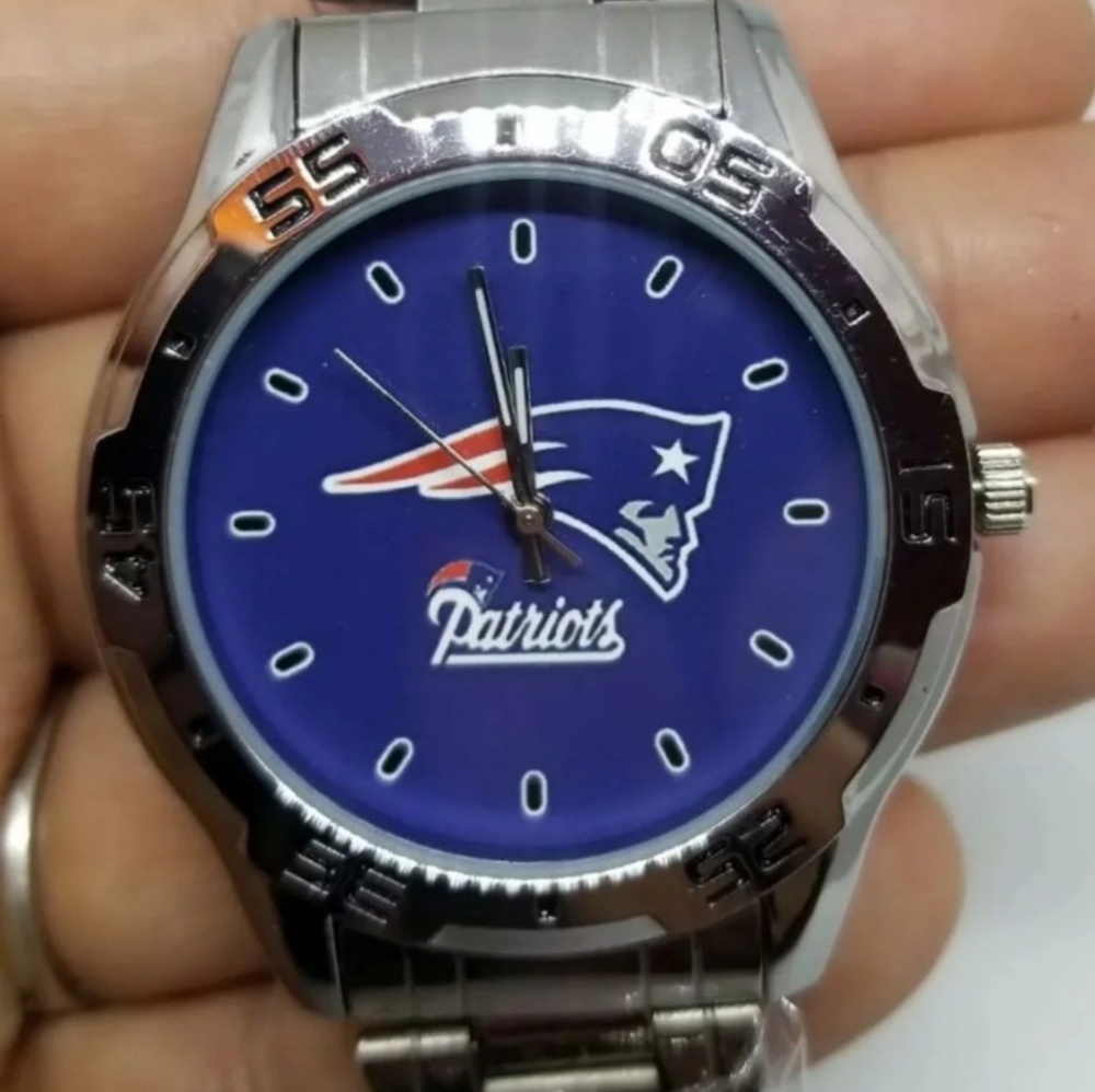 New NE Patriots mens watch stainless steel band